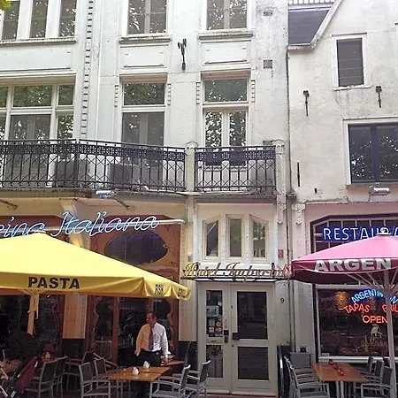 Imperial Hotel 2*
